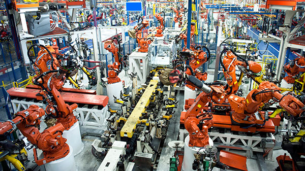Chief supply chain officers can accelerate manufacturing transformation by aligning plant leaders with enterprise strategy, focusing technology investments on operational pain points, and establishing governance that connects factory performance to broader supply chain objectives.